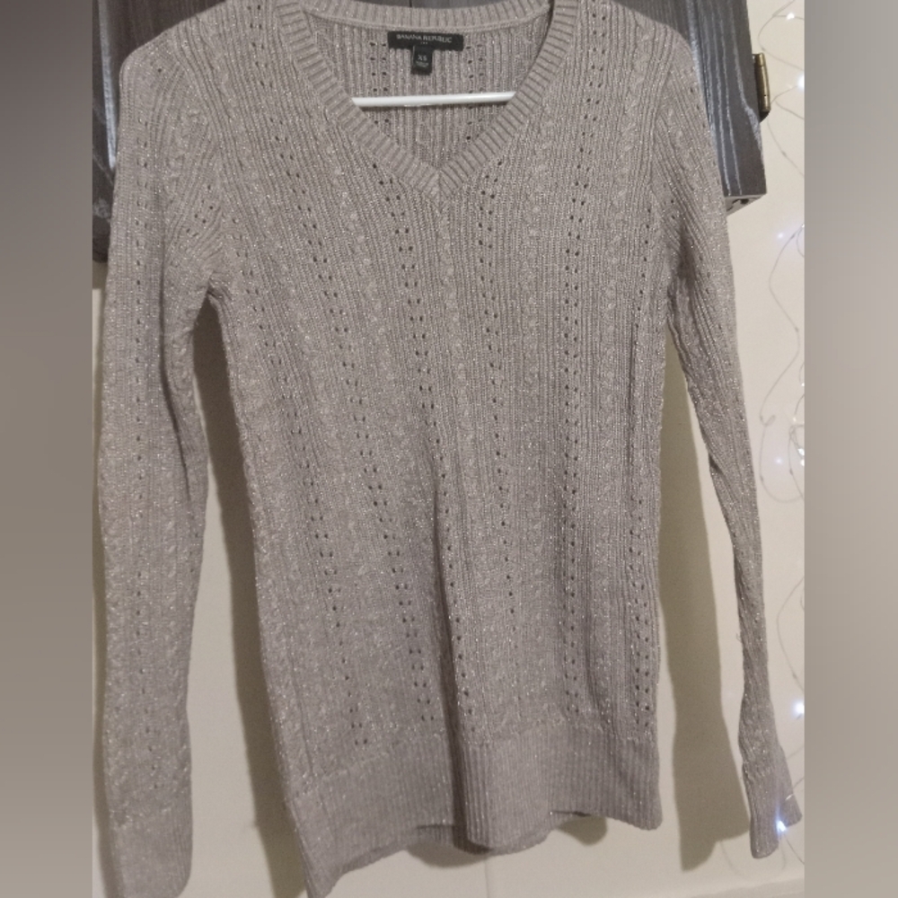 Banana Republic Light Gray V-Neck Sweater